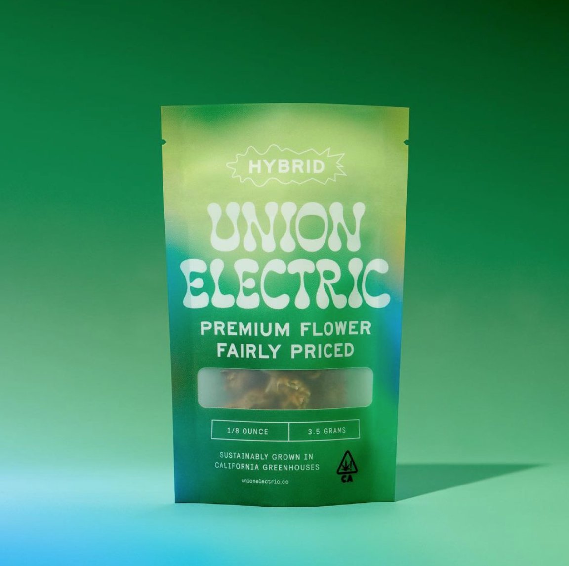 BPGtweet's tweet photo. Bay Breeze is both woody and earthy with a pungent sweet citrus finish.
With Union Electric Hybrid strains, you get the best of both worlds.
If you’re needing to feel uplifted in times of need, this strain is the one for you.
HighJanuary #HighDryJanuary #CaliforniaSober https://t.co/PcMYOeLIUk