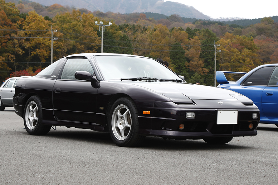 gazoo_news's tweet photo. 【今日の愛車】
11月に開催した「#GAZOO愛車広場 #出張撮影会」にご参加いただいた #愛車 を1台ずつ写真でご紹介!
本日は「#日産 #180SXタイプR #KRPS13 (1996年)」をお届けします!
参加車両フォトギャラリー90-2000年代編
https://t.co/9C1bx179jr
#旧車 #名車 #クルマ好き #オフ会 https://t.co/NEeE4OpPI8