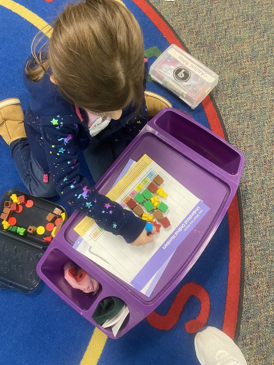 JRobinsonKinder's tweet photo. #UnderstandingNumbers #Sequencing #MathToolboxes #ExploringConceptsTogether @ASatalin https://t.co/3zCjqDAD7w