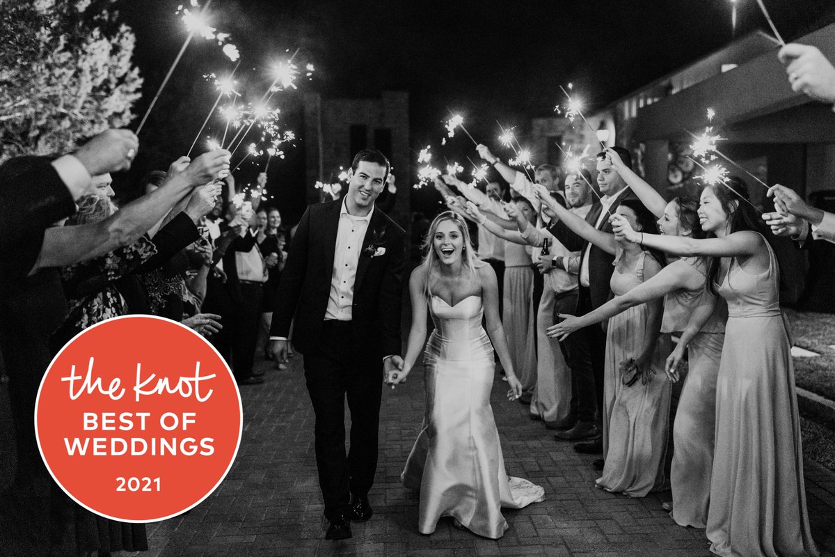 At An Event to Remember, we put our couples wishes at the forefront by customizing unique events that are perfectly suited to their needs.

Based in Austin, we’ve worked with clients since 2008. With close partnerships with top vendors, we pride ourselves on crafting events!