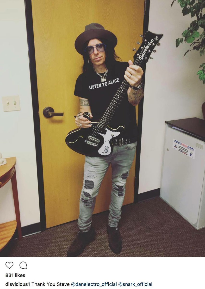 AgentRoyale's tweet photo. See it, Love it, Order it online⚡️. @DisVicious1 @AgentRoyale #tommyhenriksen #hollywoodvampires #alicecooper #johnnydepp #torontodesigner #toronto #nyc #shoplocaltoronto #cbgb #designer #rockfashion #johnnydeppfans #thinkoutsidethebigbox #tshirt @blogto #agentroyale #Canadians https://t.co/uivcbu07u3