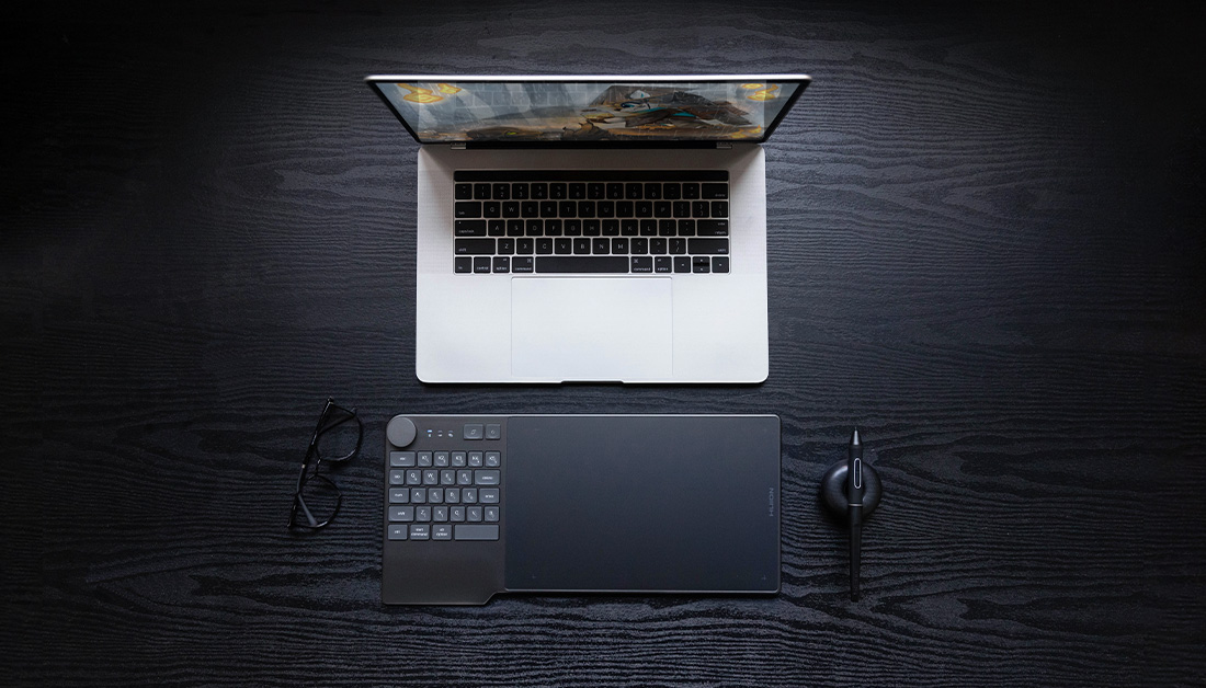 HuionTab's tweet photo. #InspiroyKeyDial KD200
#KD200 is the first Huion #pentablet with Bluetooth connectivity.
You can easily connect KD200 to your Android devices or Mac wirelessly.
Build for ultimate productivity.
📌Check out https://t.co/VoboEYux5u for detailed features.
#Huion #CES #ces2021 https://t.co/3lFryj0Kff