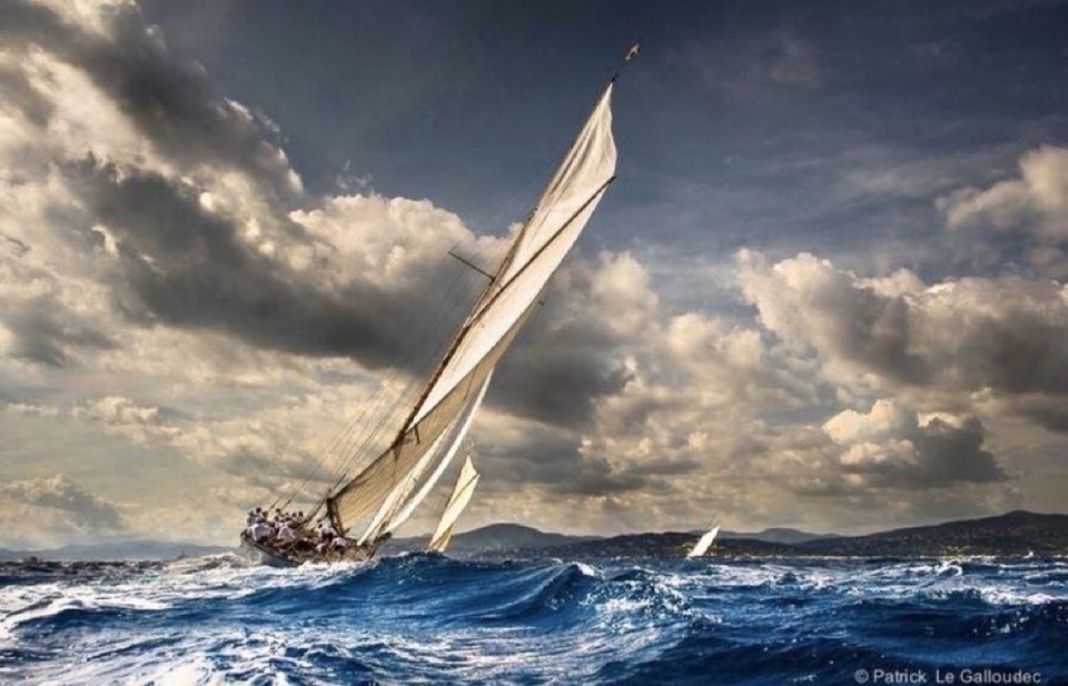 AnneScottlin's tweet photo. ❦The winds of life, forever variable, are best weathered with the expectation that rains will come, sun will return, and without both we would never grow.
~Anne Scottlin
#Pic #StTropez #PatrickLeGalloudec #windsoflife #growth #JoyForLife https://t.co/goVMV93PKT