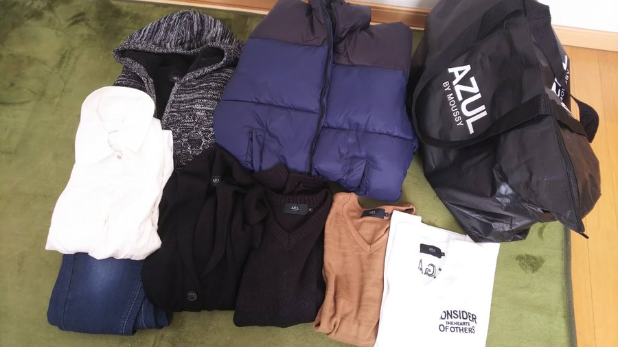 ２０２２年版 Azul By Moussy アズールバイマウジー 福袋 ネタバレ 中身や値段 予約はどこでできる Seasonal Feeling