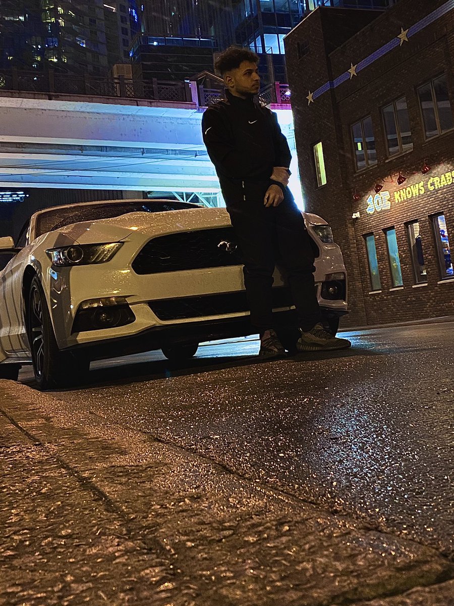 if a girl can get 1,000 likes on a selfie how many can I get 🥺👉👈