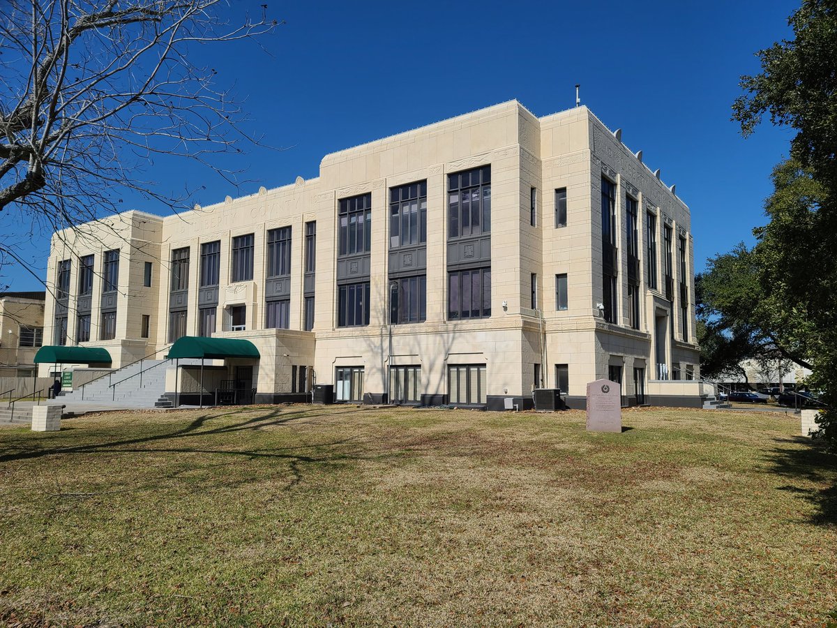 Como dato adicional, aquí vino a vivir Edwards Bradford Pickett, quien participó en la guerra México - Estados Unidos como soldado raso. Fue abogado y despues se unió como capitán del ejército confederado. Fue el primer presidente de la mesa directiva de  @TAMU en 1876.