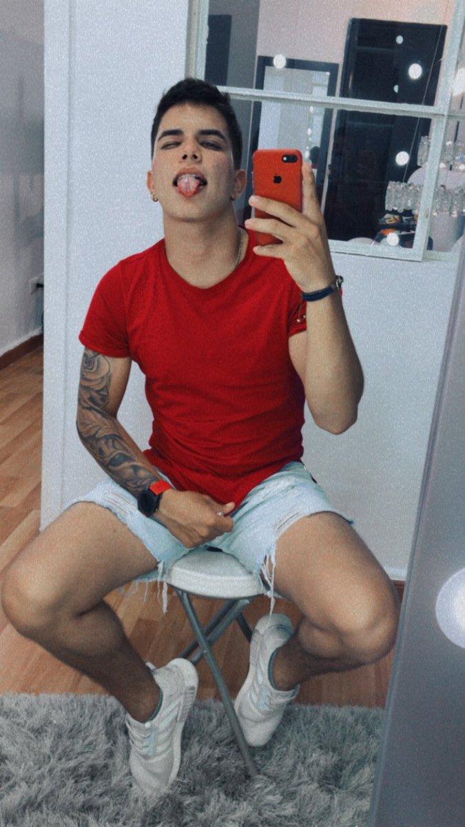 Thomass_Martin_'s tweet photo. Online guys @chaturbate  @chaturbateLATIN https://t.co/j7JJeN0kJu