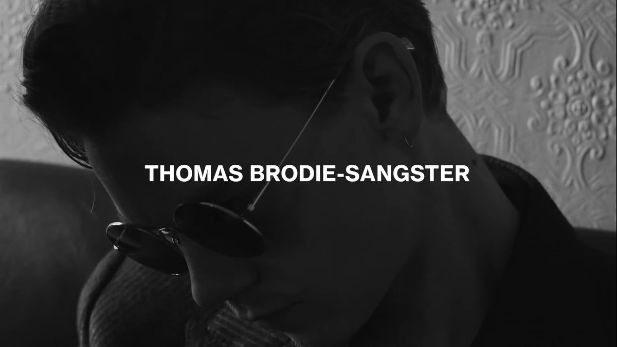 thomas brodie sangster's earring, a thread