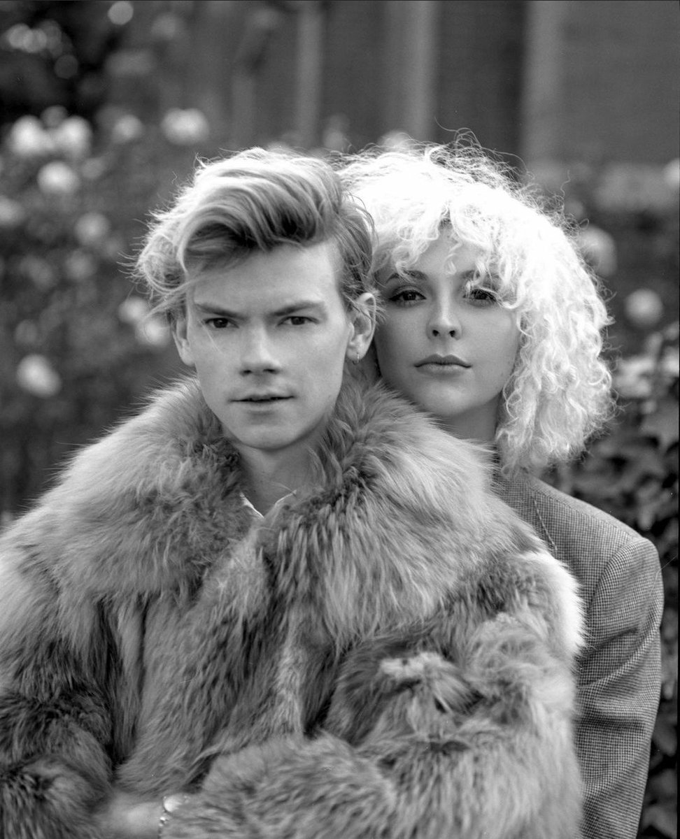 thomas brodie sangster's earring, a thread