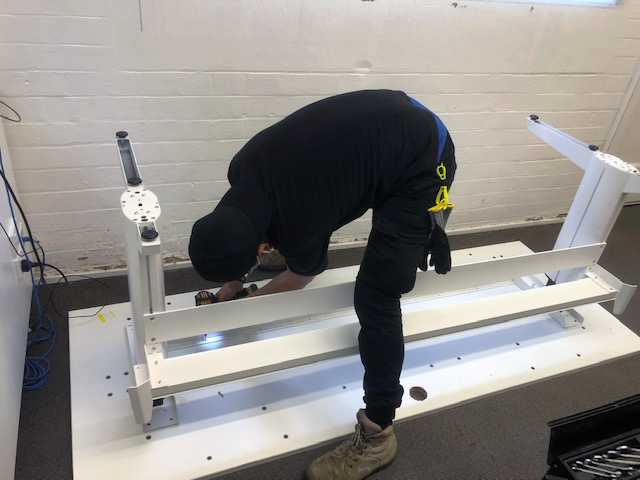 Supplied and custom fitted a sit-stand desk using a refurbished top and an 1800mm base for The University of Sydney. #SitStandDesk #circular egans.com.au/case_studies/s…