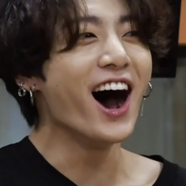 jjk pics✨ tweet media