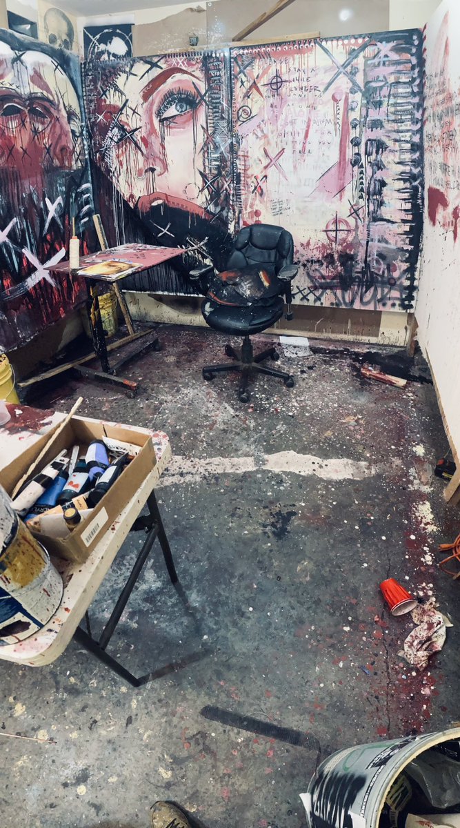 If I’m in here, I’m manic ✨