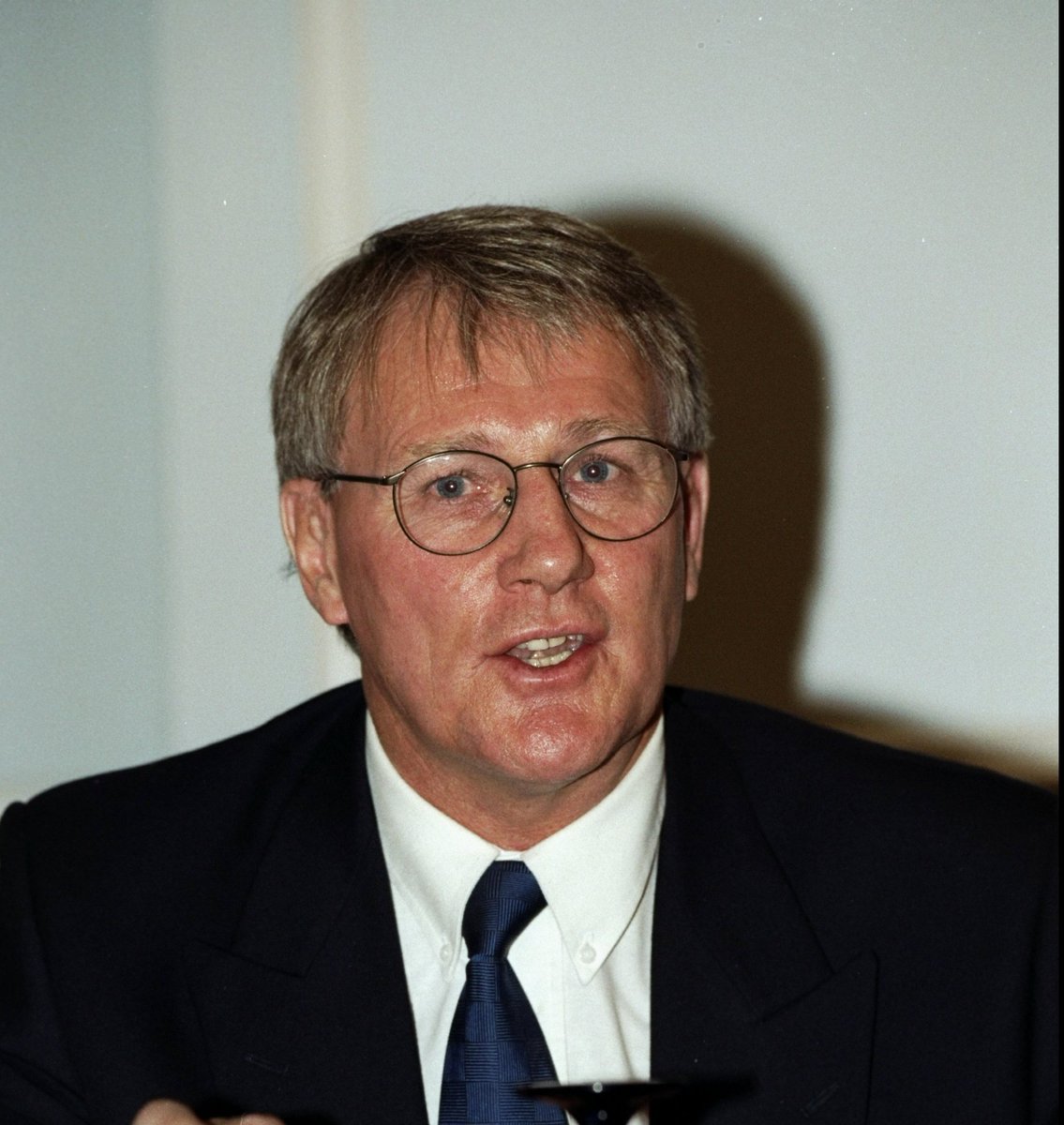 oceaniarugby's tweet image. Oceania Rugby conveys its deepest sympathies and condolences on the recent passing of former Educator, Coach and Regional Development Manager for Oceania Rugby, Lee Smith.

Read More: bit.ly/2MQzOKe