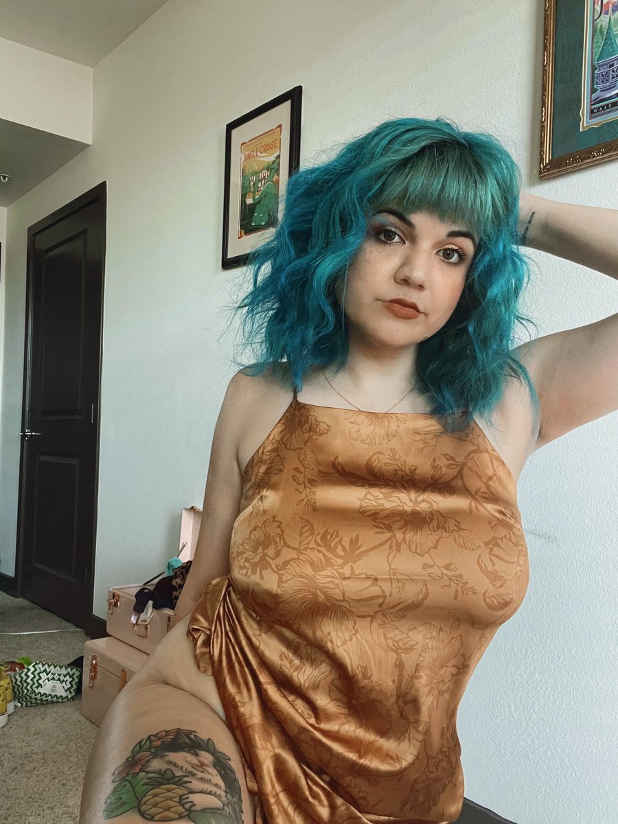 ElleU14's tweet photo. Help me feel less under the weather by subscribing 🥰 https://t.co/HJMcGOd2nm #onlyfans https://t.co/DgKtqigCu6