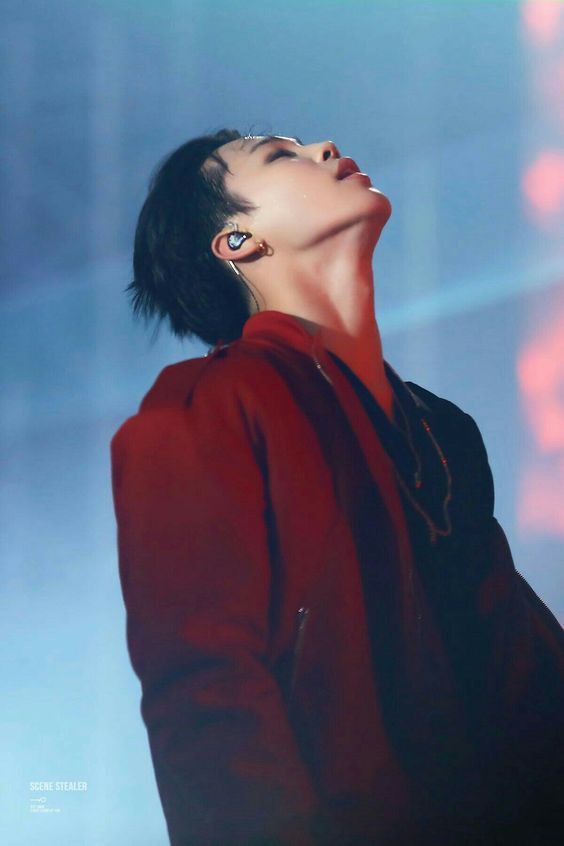 He kill everyone with his neck ~A dangerous thread
