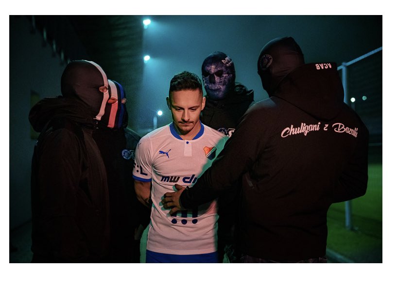 OndrackaM's tweet photo. Silný příběh, který znám už nějakou dobu a jsem rad, že s ním mohl jít ven. 
Moc si Tě vážím kamaráde ! @d_holzer  @bezfrazi  #banik #ostrava #fotbal #holzer https://t.co/KxbTTDh4DB