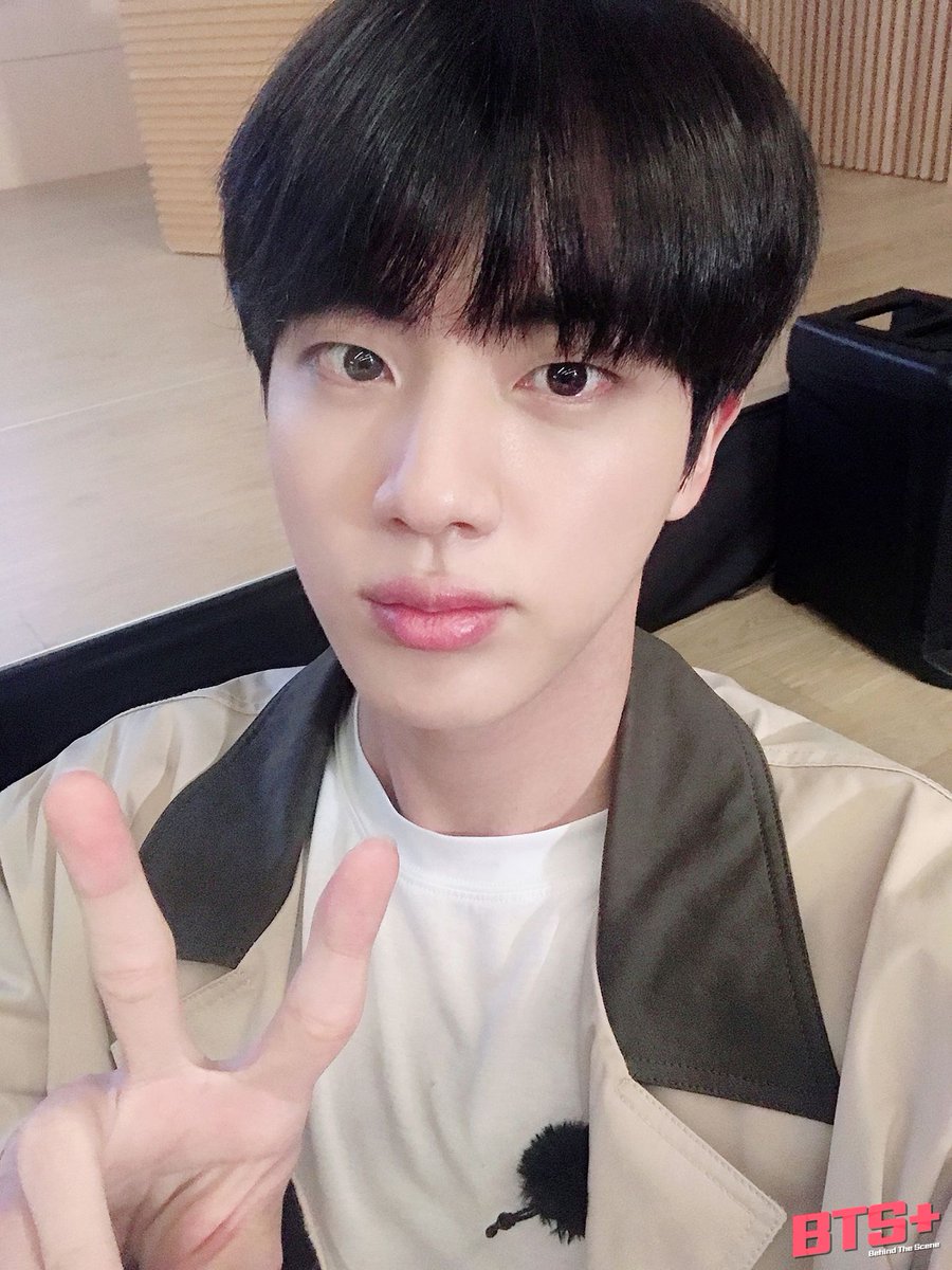 KimjungV97's tweet photo. [Behind cut] 210113 Run BTS! - EP.124

Jeon jungkook (jungkook)
@BTS_twt https://t.co/t9oWbIU2Up https://t.co/YbDLgv6m90