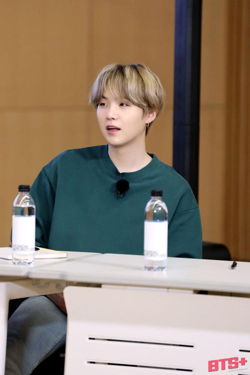 KimjungV97's tweet photo. [Behind cut] 210113 Run BTS! - EP.124

Min yoongi (suga)
@BTS_twt https://t.co/t9oWbIU2Up https://t.co/mzEBpGyDOD