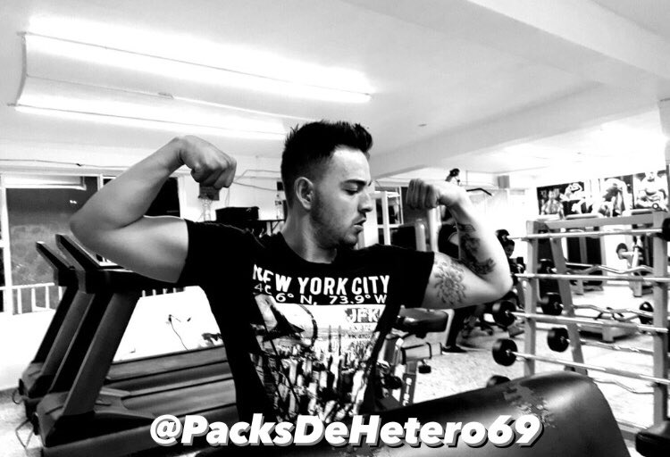 PacksDeHetero69's tweet photo. Rico Hetero 🤤🔥
Fotos y videos https://t.co/SVwiV3QDPv