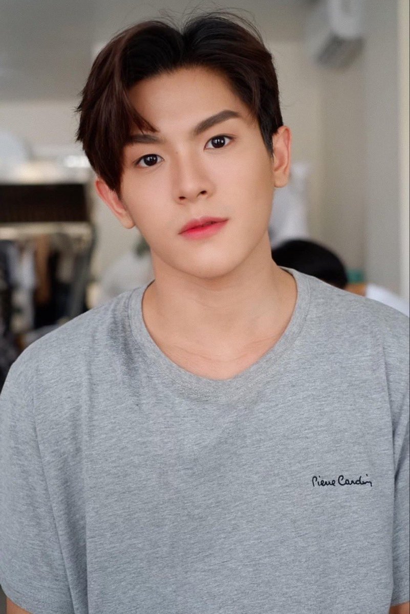 ohm_napatt's tweet photo. หนาวนี้อ้อนใครได้บ้างค้าบบ 😲
#โอมที่แปลว่าแมว @OhmnapatO https://t.co/qACaYJFi4E