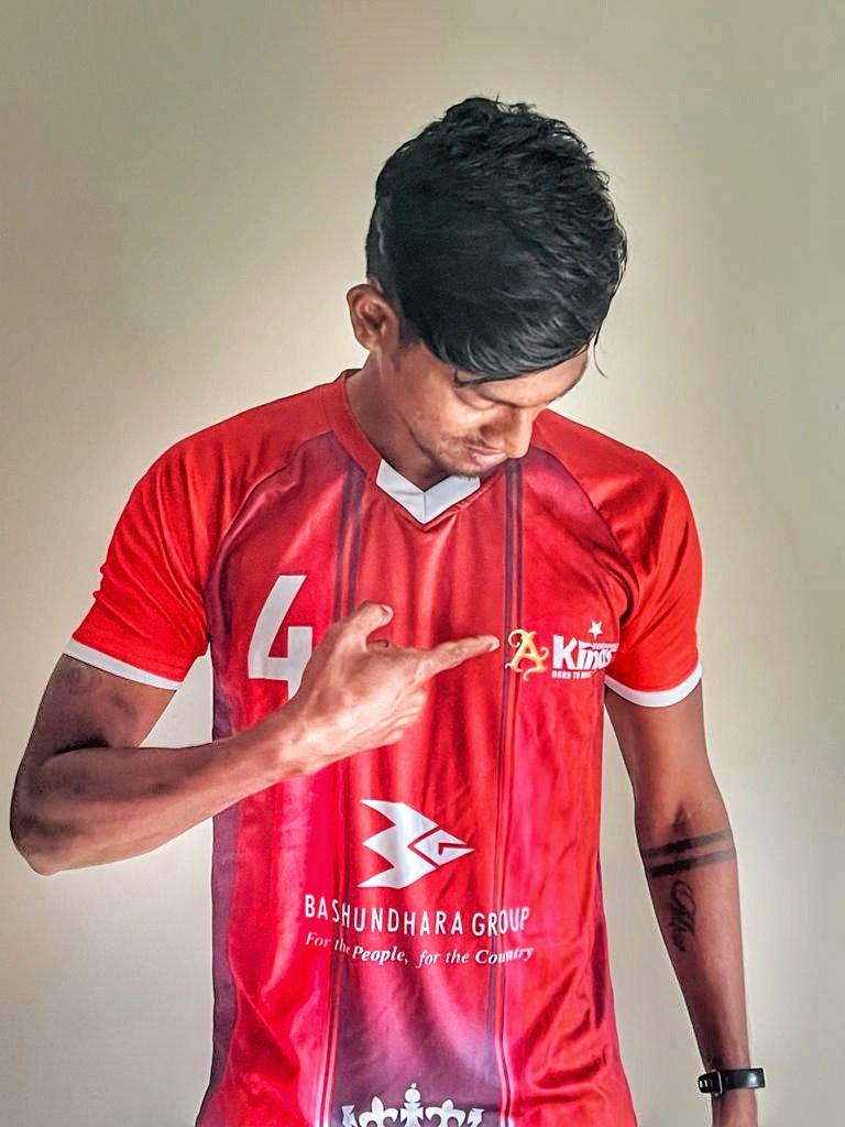 04topu's tweet photo. New Season,New Jersey,New Targets 🤟

Hope to start this BPL with a win..This will be a good campaign for us expectantly 🏆

Check out my latest activities in:
#Instagram: https://t.co/chxUhhe1yQ

 #topu #tb4 #BDFootball #Bashundharakings
#bpl #nishblitz #football https://t.co/Lesvp4g5nE
