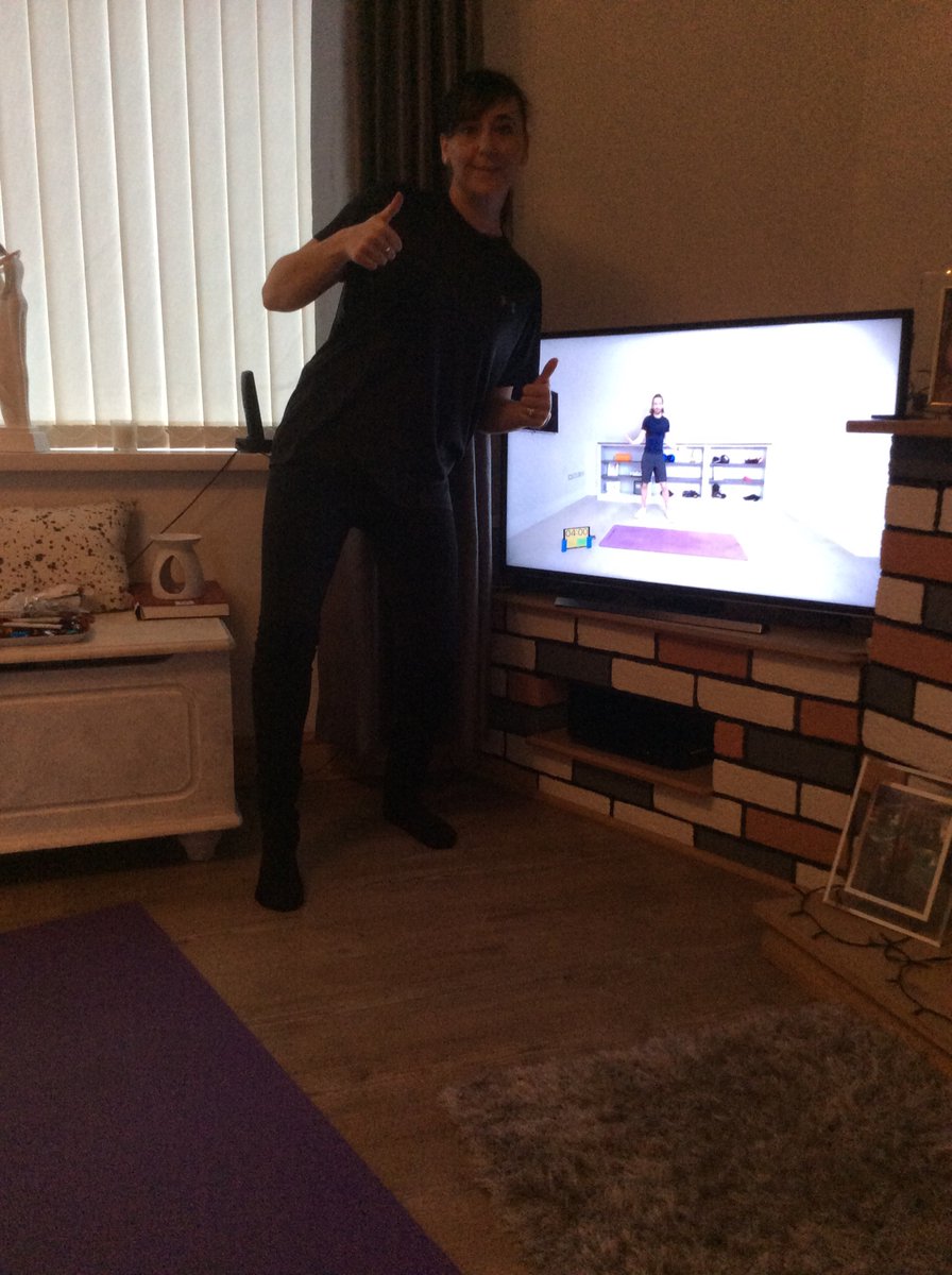 familycentreBP's tweet image. Great way to start the day. @thebodycoach #activetime #togethertime #burryportfamilycentre