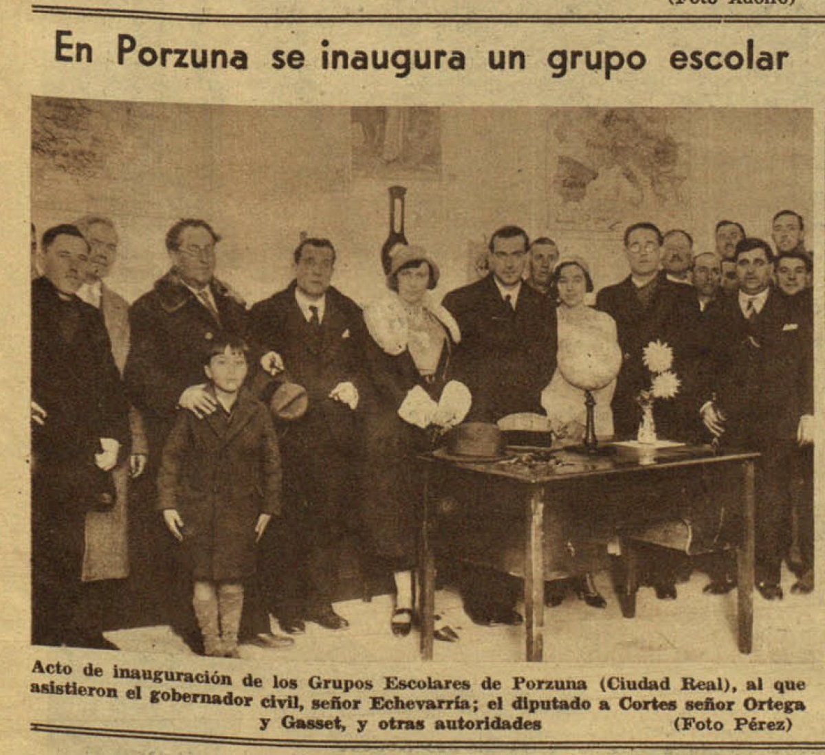 Ahoravistohoy's tweet photo. Inauguración de un grupo escolar con la presencia de Ortega y Gasset. @OrtegaGasset @fortegamaranon https://t.co/vB8ctRpfA4