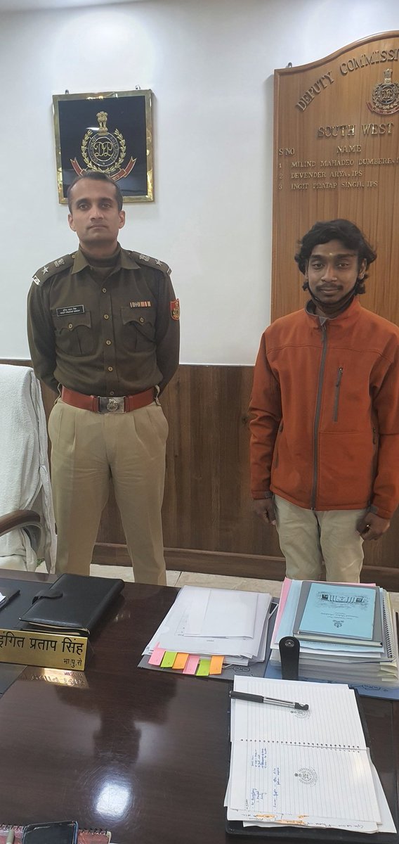 apoorv_om's tweet photo. Fruitful Meeting with Humble @dcp_southwest Mr.Ingit Pratap Singh (IPS)for important issues of #accessibilities and #inclusión for communication with #personwithdisabilities #PWDs due to an personal incident experience. https://t.co/Ggf6NUU6L0
