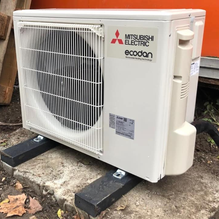 YESWESUN1's tweet photo. Installation d'une Pompe à Chaleur Air/Eau #ECODAN #MitsubishiElectric avec:

- Garantie HOME PARTENAIRE pendant 5 ans sur le compresseur, pièces et main d'œuvre 
- Isolation des combles perdues pour 1 euro

 https://t.co/K0CMdlhgat ✅✅

#yeswesun #pompeachaleur https://t.co/oZ4Wfnq7H1