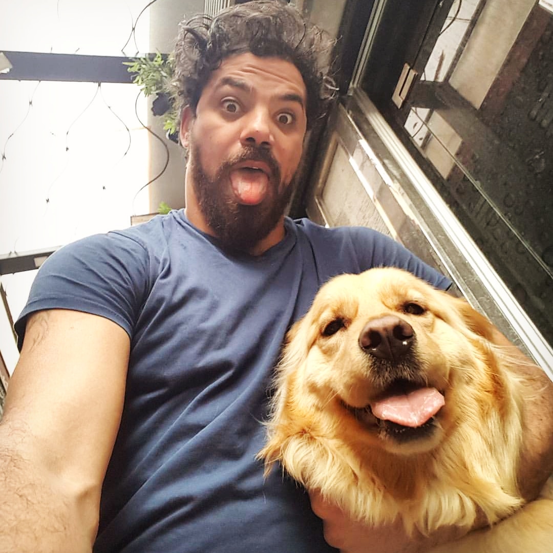 AmrZaky's tweet photo. Ain't nobody watchin', go crazy 🐶 🤪 🤳 https://t.co/z0c1RpnzHl