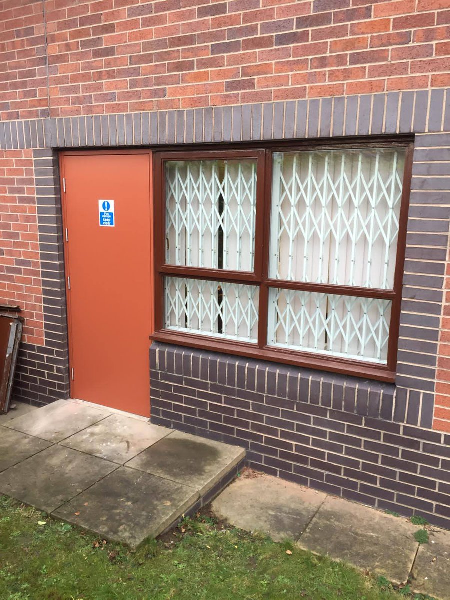 crshutters's tweet photo. *** SECURE YOUR OFFICE ***

Secure your ground floor office with a bespoke security grille.

For more information, please call 0114 2441 178. Alternatively hit the link below and visit our website.

https://t.co/MXk3mfsL7m

#crshutters #security #securitygrilles #grilles https://t.co/2FTMCfdmFq