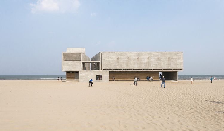 เราเห็นคนแชร์ seashore library จากเพจ go!graph เลยไป search ดูเพิ่ม คือสวยมากจริงๆ เราได้รูปมาจาก archdaily