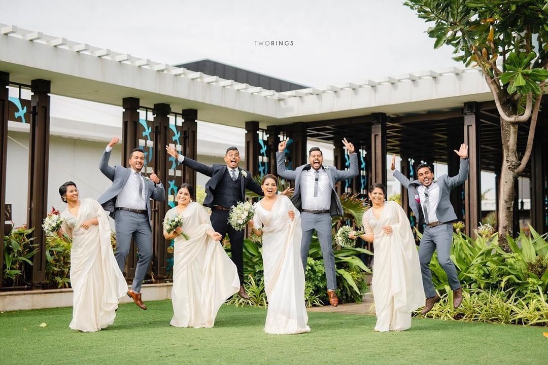 Shangri-La Colombo (@shangrilacmb) on Twitter photo Discover harmony between old traditions and modern expression!
Enquire about our exclusive wedding packages by contacting us on events.slcb@shangri-la.com or +94 11 788 8288
#WeddingsMadeByShangriLa #MyShangriLa #ShangriLaColombo #Colombo Discover harmony between old traditions and modern expression!
Enquire about our exclusive wedding packages by contacting us on events.slcb@shangri-la.com or +94 11 788 8288
#WeddingsMadeByShangriLa #MyShangriLa #ShangriLaColombo #Colombo