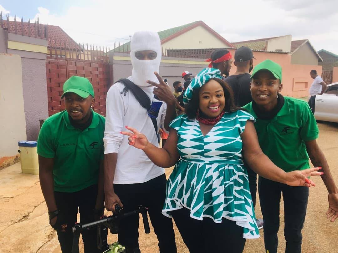mozboymusicg's tweet photo. @misstwaggy ft @DjChaseSA &amp; @rada_rsa "Awe Ma" Music video shoot🔥🙏🙆 Coming soon to your screens‼️ https://t.co/JCvJYTWIx8