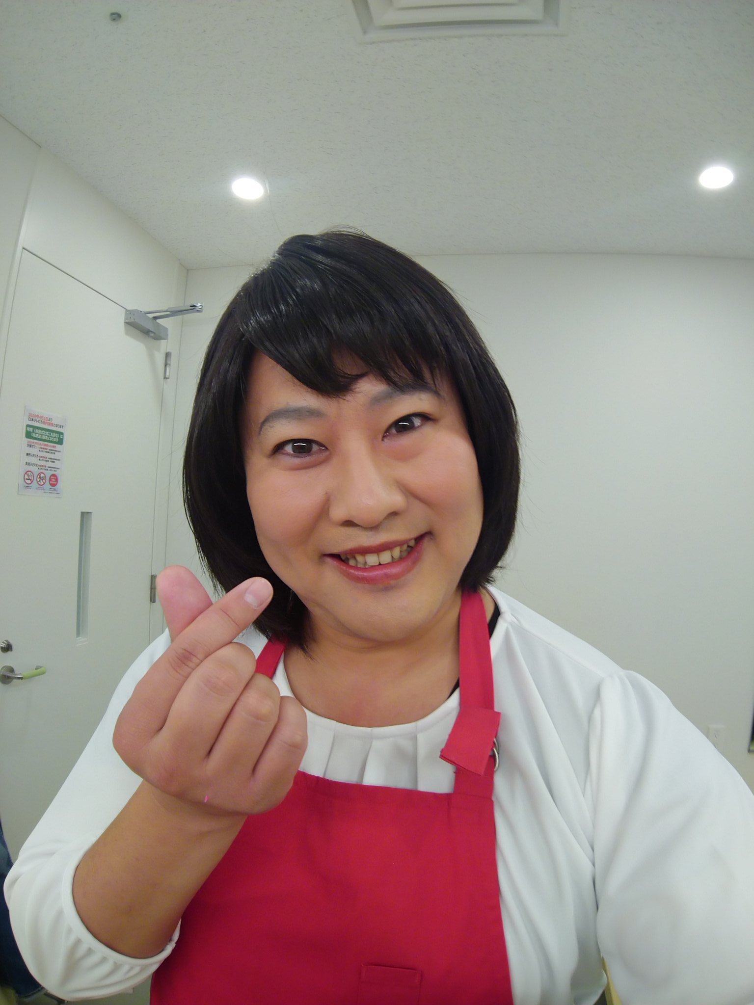 Twitter 上的 とにかく明るい安村 今日19時から日本テレビ 有吉の壁 観てね きゅんです 有吉の壁 T Co Ht3wtnhf1c Twitter