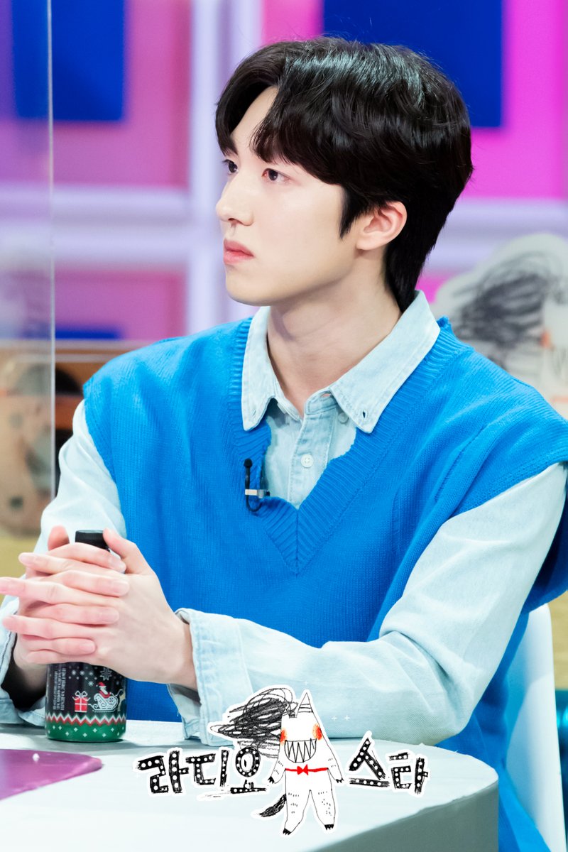withMBC's tweet photo. 오늘 밤 10시 20분에 뭐해요?
쨔니 만나러 오지 않을래요?(´▽`ʃ♡ƪ)

미공개 컷으로 쨔니 미리보기👀

<#라디오스타>
#SF9 #찬희 #강찬희 MBC20210113방송 https://t.co/Ydiiwl7kOj