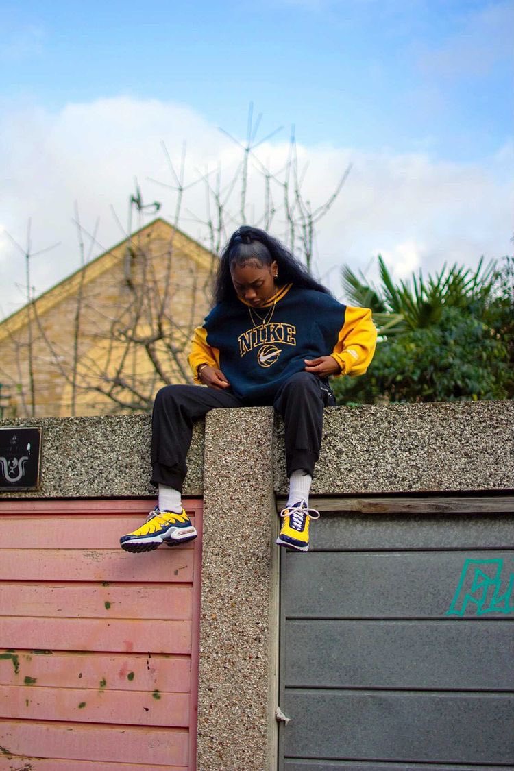 WarriorInaDance's tweet photo. #Fatts is an #Actress/#Rapper based in The #UK #England who’s acting credits include the #BBC #ONESeries “#Enterprice”
She has just released visuals to her latest track #SalonRiddim where you can find the full video on #YouTube

#Gambia #Africa #TheGambia

https://t.co/HEpiqzQ2ga https://t.co/jrfPAOrK9H
