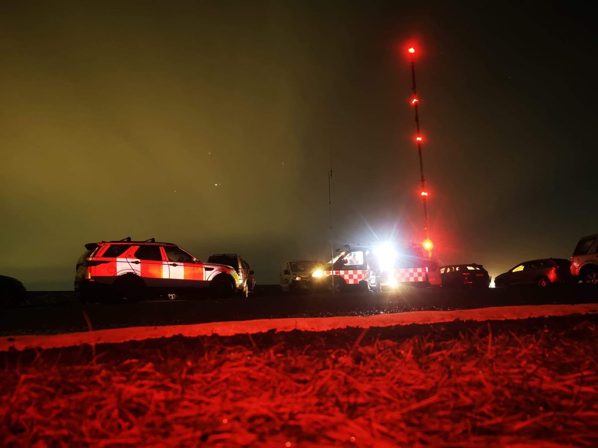 ☆☆ Callout ☆☆Our 1st callout of 2021 came in yesterday at 17:28hrs for a lost mountain biker on Black Hill.The gentleman who had cycled from his home became disoriented on Black Hill and unable to find his way off and called for help.1/3 >