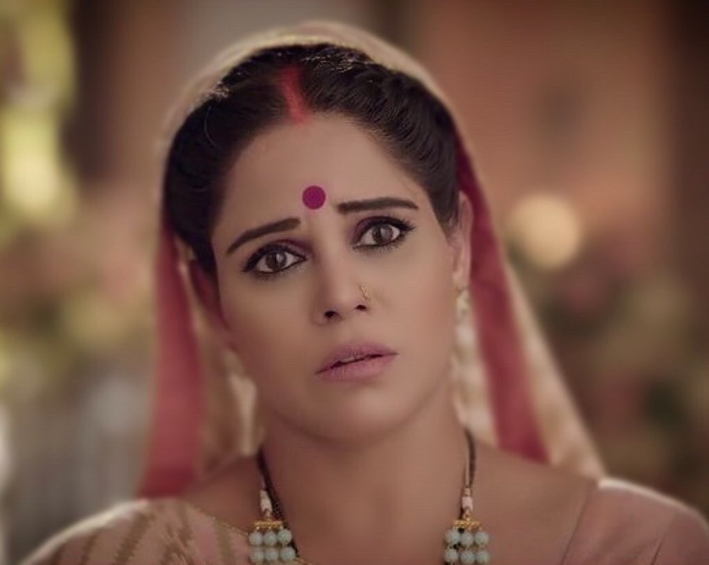 garima_vikrant's tweet photo. #Saroj #Namakisskka keep watching us only on @colorstv 9pm Monday to Friday 🌺🌸
#ColoursTV https://t.co/iB137pGMyX