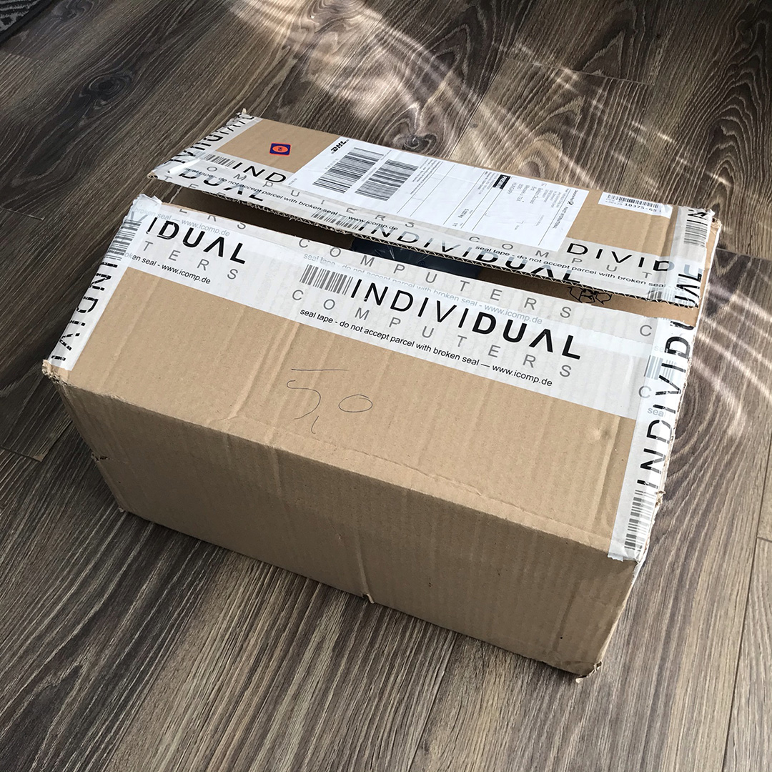 rushingpixel's tweet photo. Look, what landed in front of my door! The perfect weapon for tough worriors: a bunch of gmod2 cartridges to store monsters, mazes, a cool story... and your save file ;) #w2o #wor2one #gamedev #indiedev #retro #c64 #commodore #gaming https://t.co/alS9OCVixC