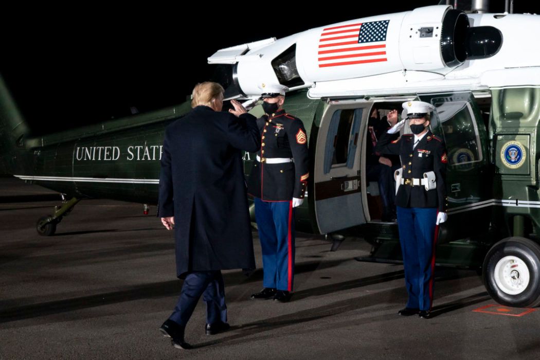 Podkast: Trumps siste dager... Med <a href="/VarinAlme/">Vårin Alme</a>, <a href="/HenrikHeldahl/">Henrik Heldahl</a> og <a href="/AreFlaten/">Are Tågvold Flaten</a> ampol.no/3qgKKiI