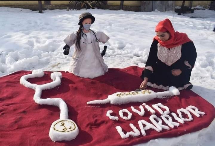 DWMOfficial's tweet photo. مقبوضہ جموں کمشیر کے برف زاروں سے  طبی عملے کو سلام
#TributeToCovidWarriors https://t.co/YgBWfi17aI