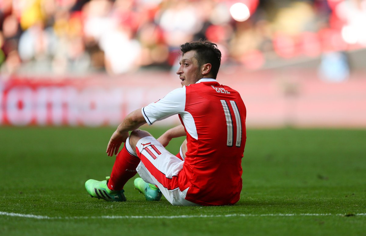 After a disappointing season which saw the club missing out of Champions League qualification for the first time in more than 20 years, Arsenal still had the chance to beat Chelsea and lift the FA Cup trophy.