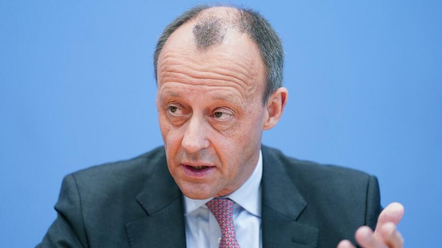 --- Friedrich Merz ---65, from Nordrhein-Westfalen, previously Member of the Bundestag, then lawyer, now on the comeback trailPolitically to the right of Merkel, pro-businessStyle: always wants to be the smartest in the room, comes across as arrogant, can make gaffes4/25