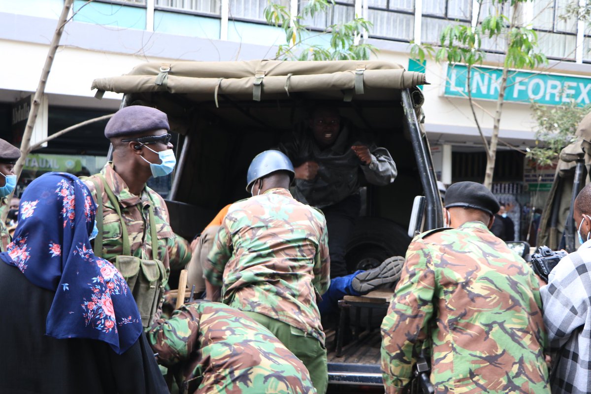 Cops have arrested four human rights activists in Nairobi for protesting brutal police crackdown in Uganda ahead of its January 14 presidential ballot.
#IStandWithUganda