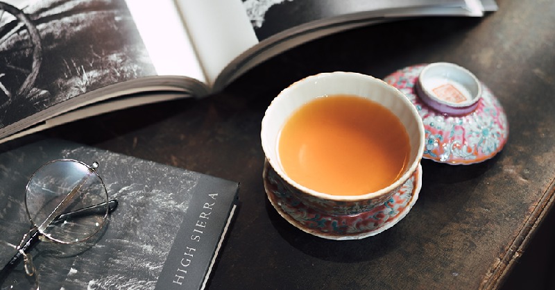 wangdechuan_jp's tweet photo. 【#王德傳お茶塾 】
紅茶を長時間放置して白く濁ってしまったという経験はないでしょうか？
これは、紅茶特有の「クリームダウン」という現象。

クリームダウンは、お茶の味や栄養価には影響しないので飲んでも問題ないです。 少し温めれば、お茶湯はきれいになりますよ☕️

#台湾 #お茶 #茶好連 #紅茶 https://t.co/u8rXjmL1sf