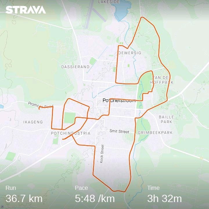 Kgalalelo295's tweet image. Unplanned run with my big bro @Jayce_Comforts sooo we met on the road and we decided to do a long run 🔥💪
#ConsistentRunner
#Loverunning
#FetchYourBody2021
#RunningWithTumiSole
#295Runcrew
#WeRunPotch
Lekker Wednesday bo Mgijim ❤❤❤