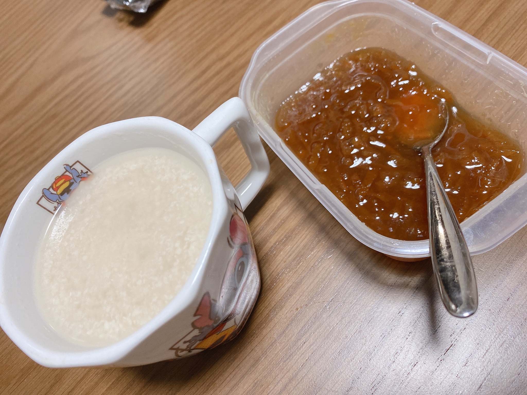 ゆきのはな この冬我が家以外でバズるかもしれない 飲み物をひとつ 酒粕で作った甘さなしの甘酒に自家製柚子ジャムか柚茶 煮てない砂糖と蜂蜜掛けただけのゆず 入れるとおいしい T Co Jkiyo4qj7q Twitter