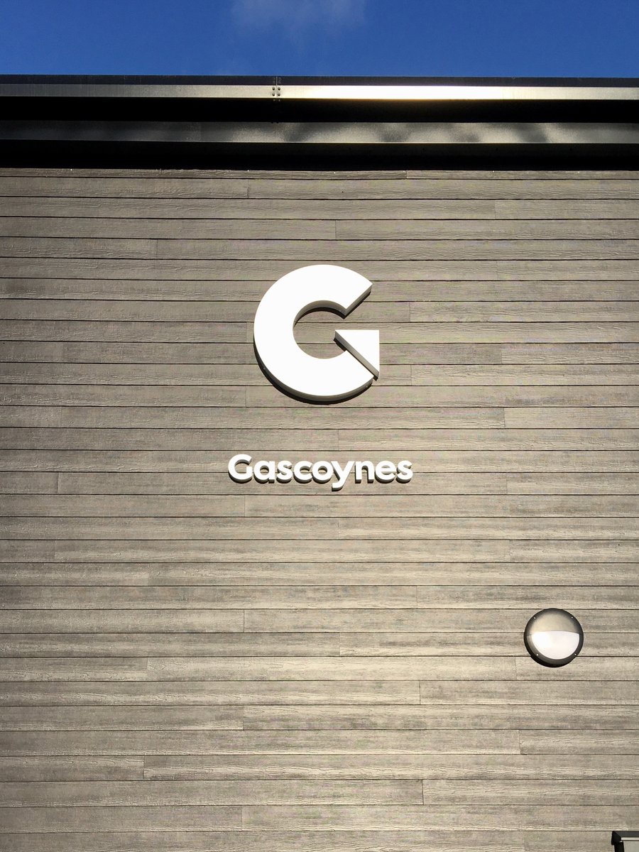 coastlgraphics's tweet photo. Beautiful signs fitted for a beautiful new @Gascoynes office
#signs #signage #signfitting #signproduction #print #design #graphics #suffolk #burystedmunds https://t.co/p9ANKNN8w8