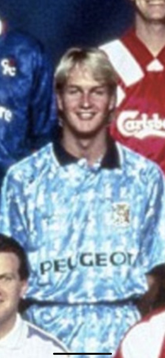 Now THIS! I don’t know anyone who knows more about 90s football than me, but I had zero idea who this even is, assuming that the Warwickshire county chess champion had stumbled into the wrong photo wearing pyjamas he got during a tour of the Far East. Turns out it’s Andy Pearce.